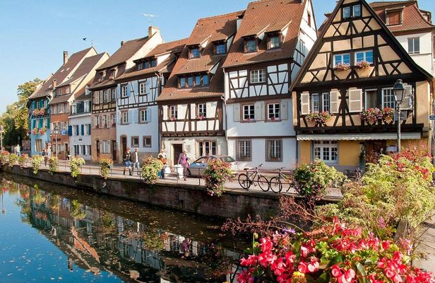 Private day trip to Colmar from Basel with wine tasting