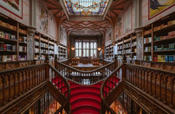 Combo Livraria Lello and Livraria Lello foundation