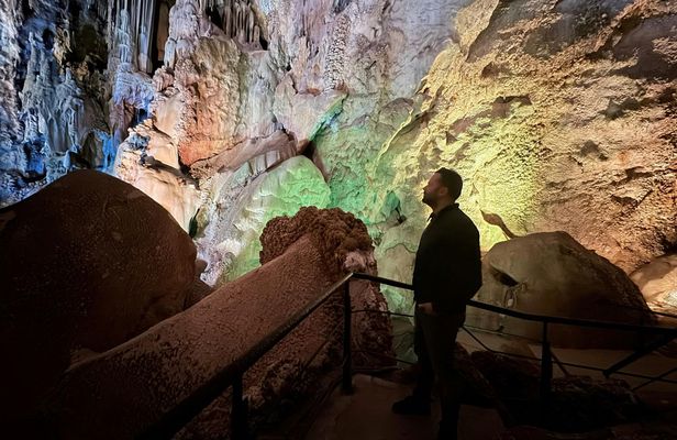 Canelobre Caves and Busot Ethnic Music Museum guided tour from Alicante