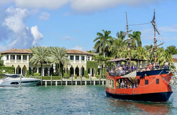 Pirate adventure on a sightseeing boat tour in Miami