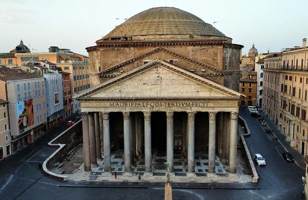 Pantheon small group tour with skip-the-line entrance ticket