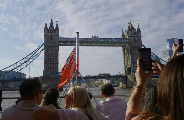 London private full-day boat and land tour
