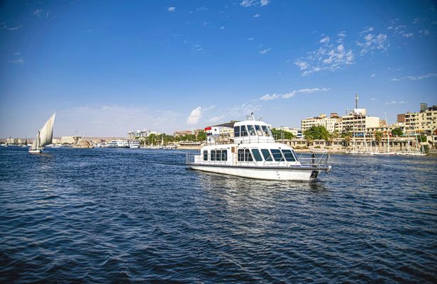 Obelisk yacht sunset cruise in Aswan with afternoon tea and snacks