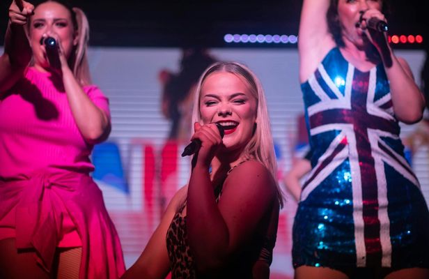 Viva's "Decades Rewind! '80s, '90s and Now!" tickets