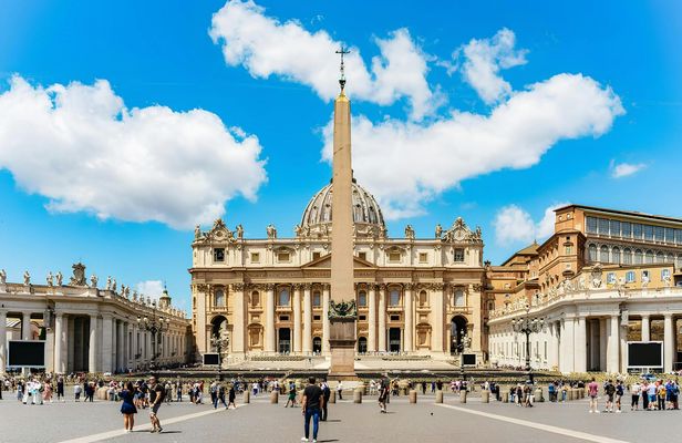 Entry ticket to St. Peter's Basilica with audio-guide