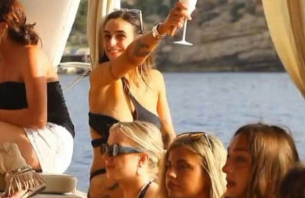 Sunset Boat Tour with Tapas, Open Bar and Water Sports in Ibiza