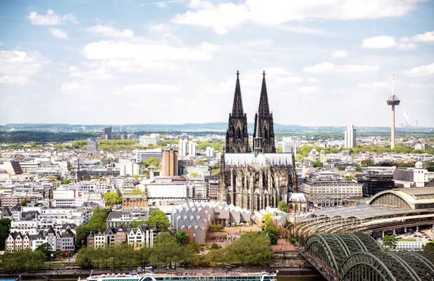 River Cruises Collection: Historical Cologne Walking Tour