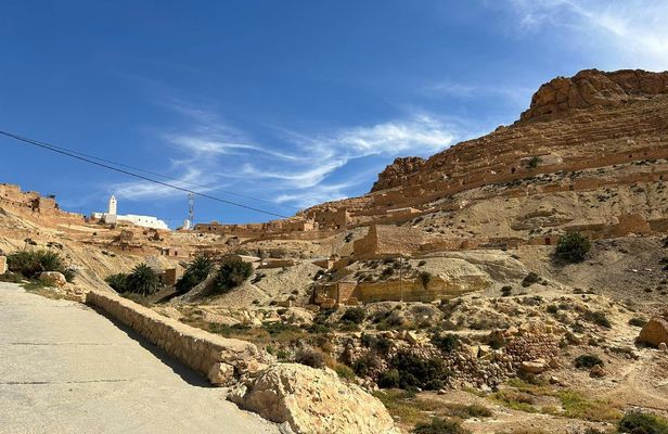 Guided full-day tour with lunch in the Tunisian desert