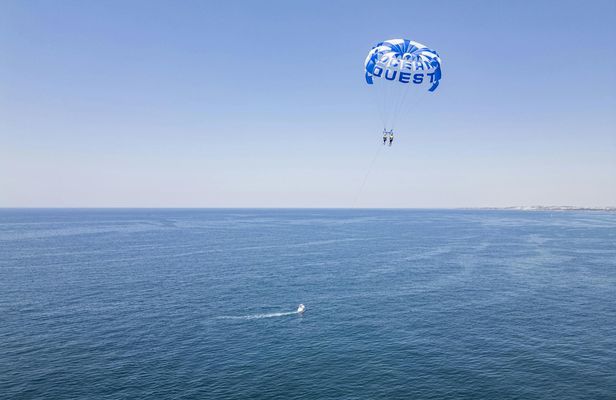 Vilamoura Marina parasailing