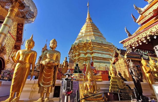 Private half-day tour to Wat Pha Lat and Wat Phra That Doi Suthep