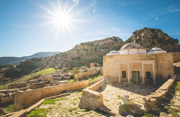 Takrouna, Zriba El Alia and Hammamet guided day trip