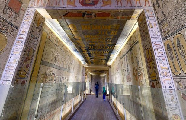 Ancient Luxor deluxe tour with temple visits from Marsa Alam by coach