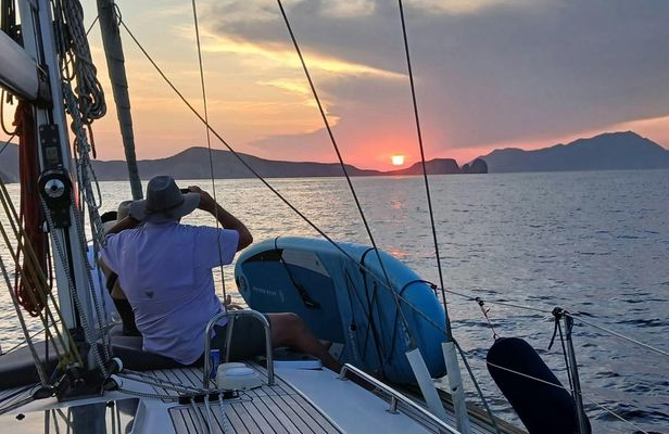 Two-hour private sunset cruise in Milos