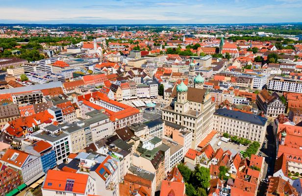 Augsburg city highlights walking tour with a local guide