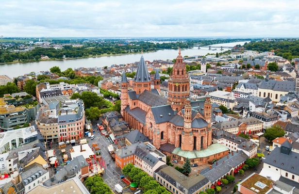 Mainz city highlights walking tour with a local guide