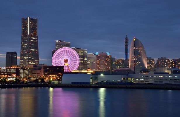 Yokohama private and customisable full-day guided walking tour