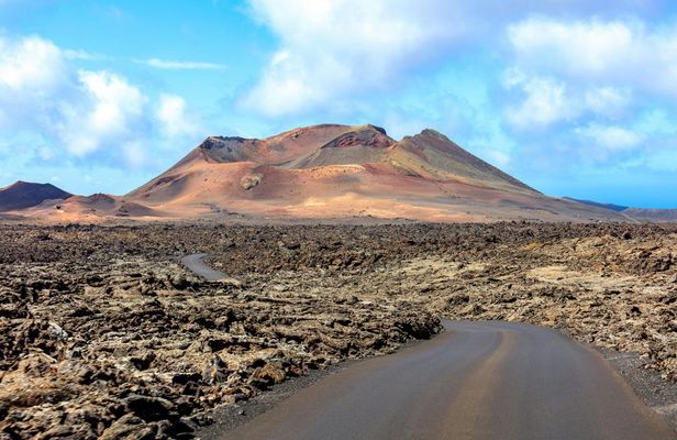 Lanzarote buggy trail tour for up to two people – no transfers
