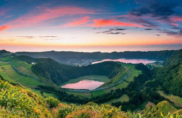 Private tour to Sete Cidades and Fire Lake in Azores
