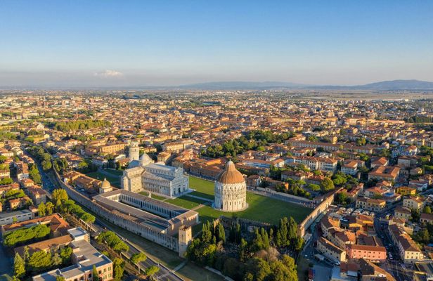 Pisa and Lucca guided tour from Florence with beach stop in Versilia