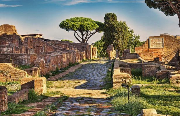 Private day trip to Ostia Antica ruins and beach with transport