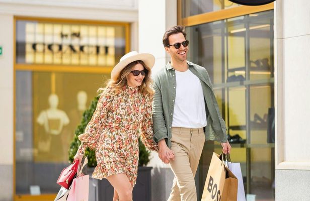 Parndorf outlet VIP shopper package with limousine transfer