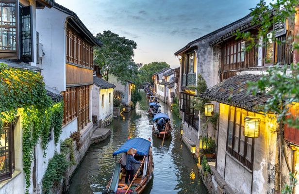 Suzhou Classical Gardens and Water Town visit with pick-up