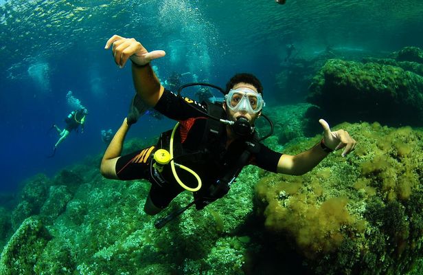 Beginners scuba diving and snorkelling experience in Ibiza