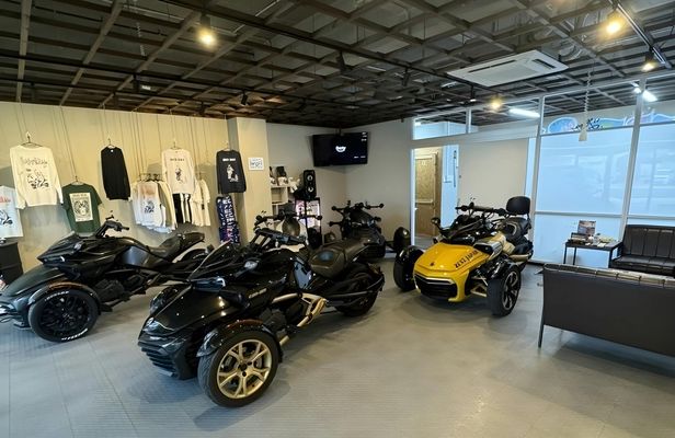 Okinawa scenic tropical motorcycle tour