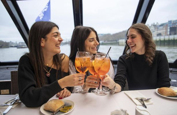 Lunch cruise on the River Thames