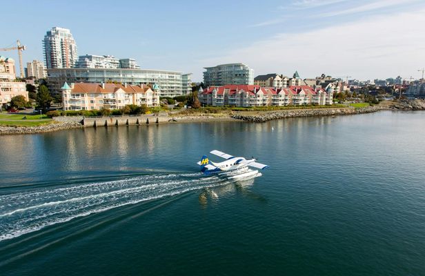 Victoria panorama seaplane tour