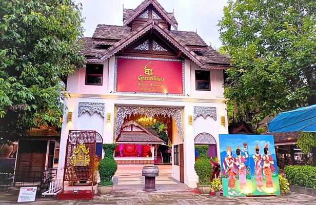 Cultural experience in Chiang Mai with northern Thai dinner