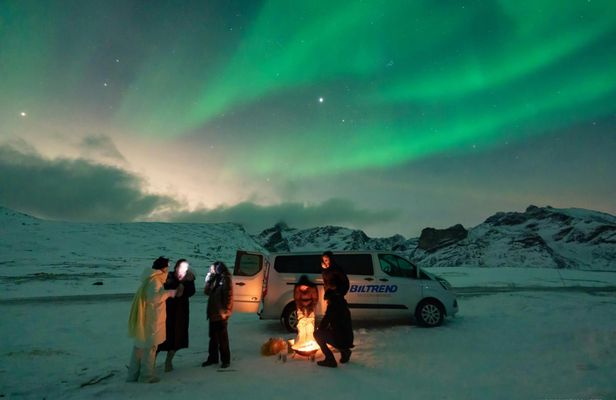 Aurora Chase small group with guarantee