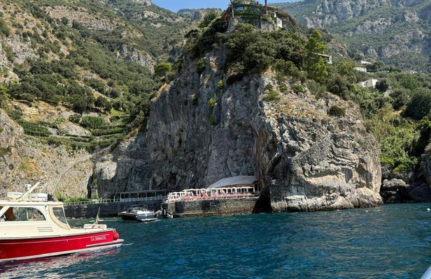 Amalfi Coast Private Boat Trip with Pickup