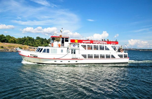 Helsinki Hop-on Hop-off bus tour and sightseeing cruise