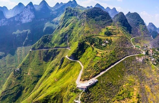3-day Motorbike Ha Giang Loop with easy rider from Hanoi