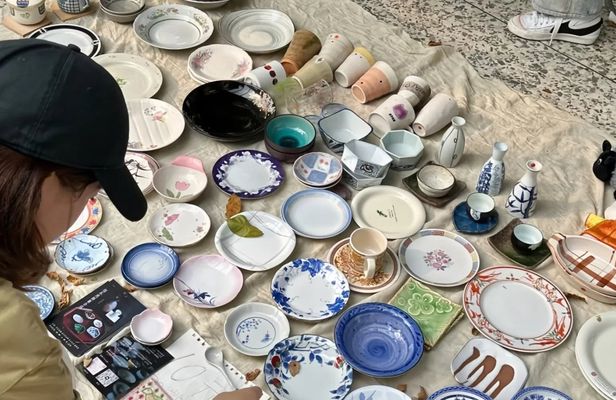 Flea market private tour