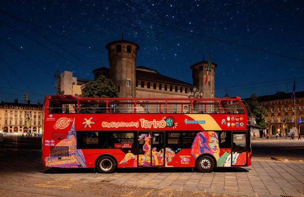 Turin night tour by Open Bus