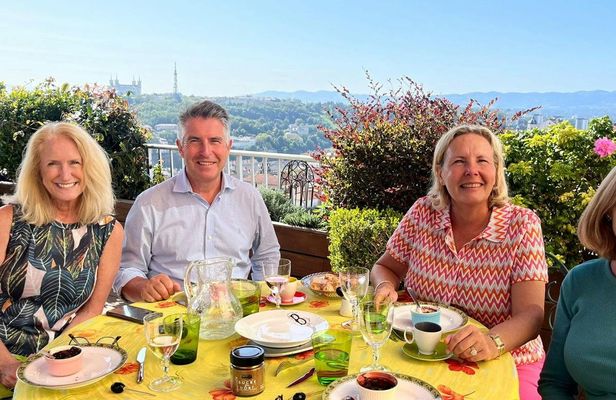 Croix rousse market tour and cooking class