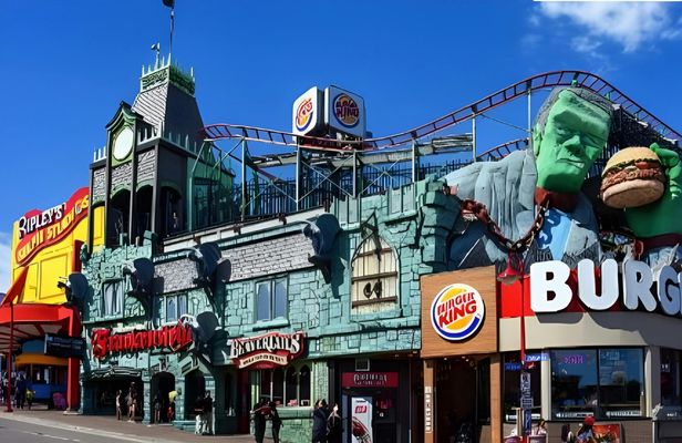 Guided food walking tour of Niagara Falls Canadian cuisine
