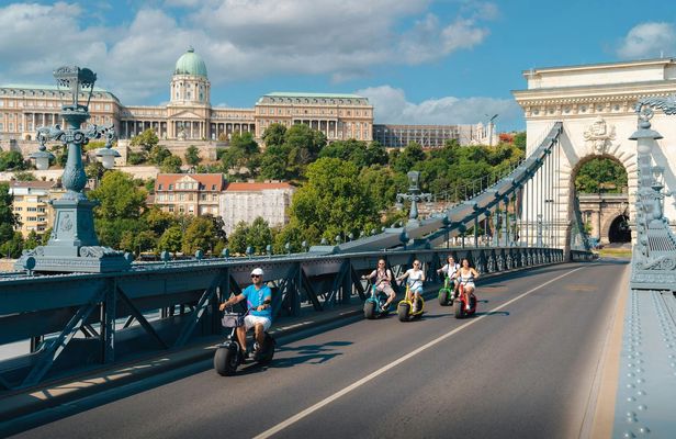 The complete all round tour on MonsteRoller of Budapest