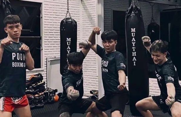 Private introductory Muay Thai class for beginners in Chiang Rai