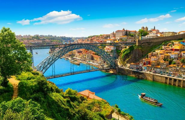 Tour of the two banks of the Douro river in Porto