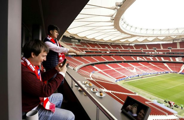 Atlético de Madrid exclusive tour with breakfast in the coach's box