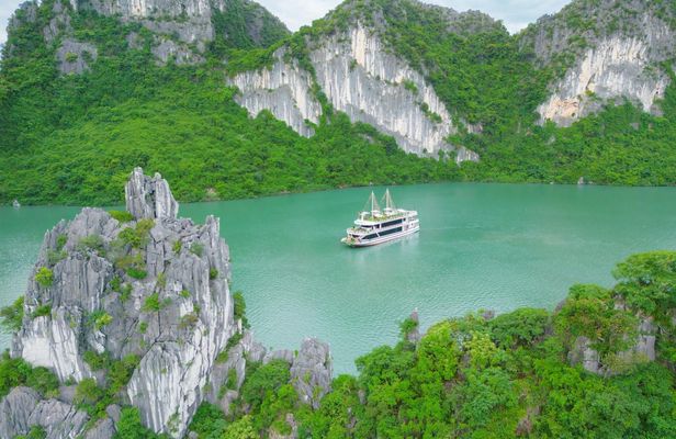Ha Long Bay day cruise from Hanoi