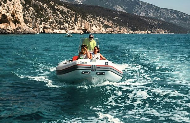 Cala Ginepro and Cala Goloritzè dinghy tour from Orosei