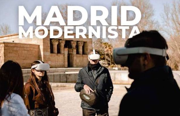 Modernist Madrid guided walking tour with virtual reality