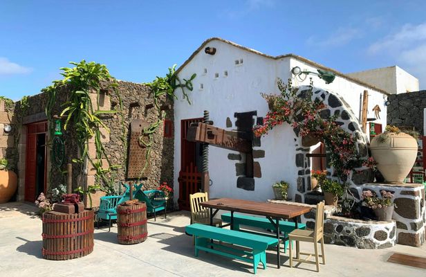 Lanzarote wine-tasting and museum tour at Bodega Finca Mota