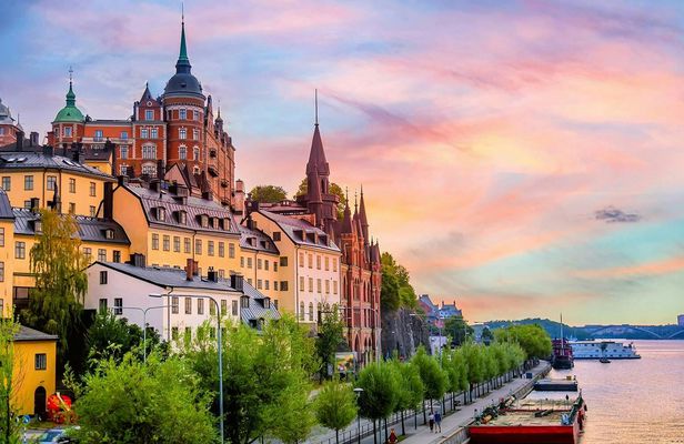 Stockholm Classic Pass with hop-on hop-off transport