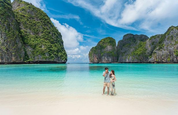 Phi Phi Islands and Maya Bay tour from Khao Lak with Khai Island