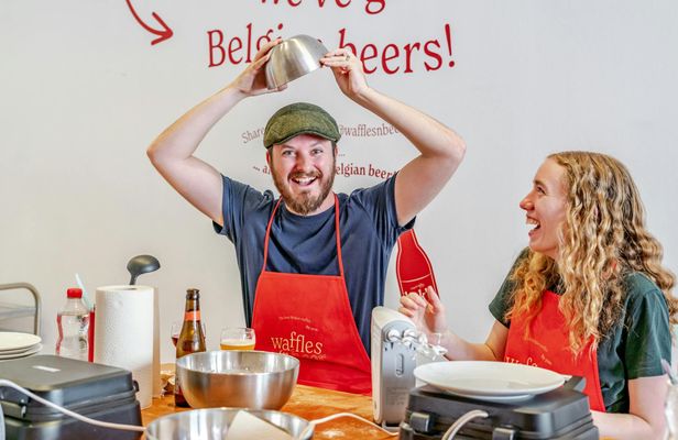 Belgian waffle making workshop and beer tasting in Brussels